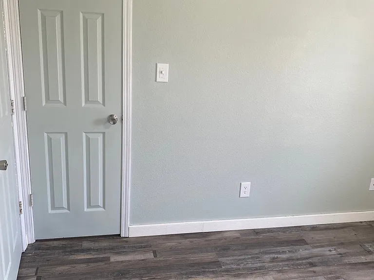 2812 Jerrald Dr — Photo 12