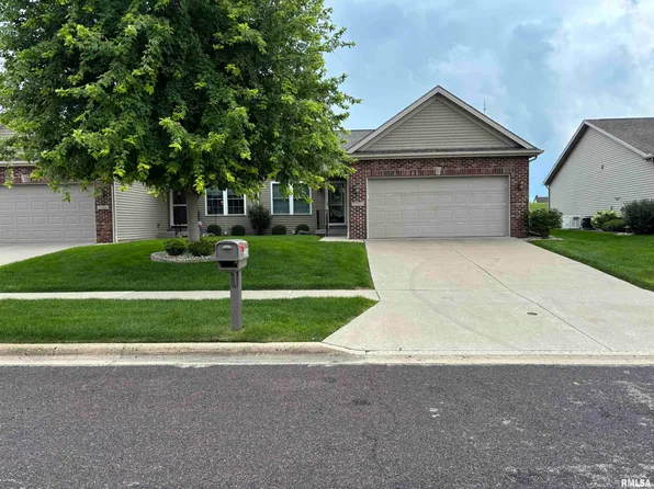 1316 Calvin Dr, Washington, IL 61571