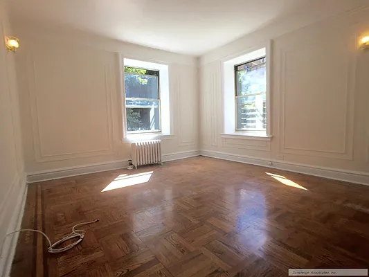 Rented by Sovereign Associates | media 11