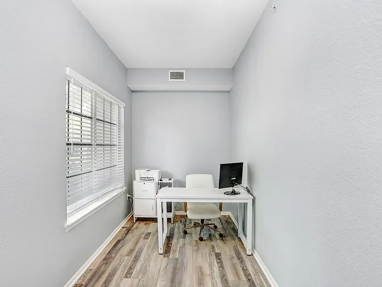 9838 W Park Village Dr #9838 — Photo 5