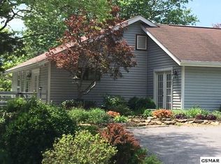 1833 Allen Way, Sevierville, TN 37862