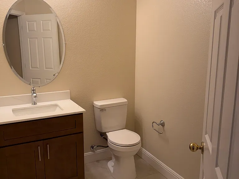 6483 Crestview Cir — Photo 7