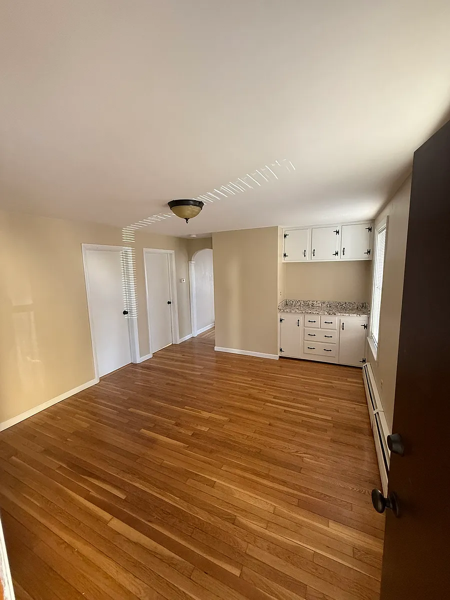 Dining Area - 102 Francis Ave #1