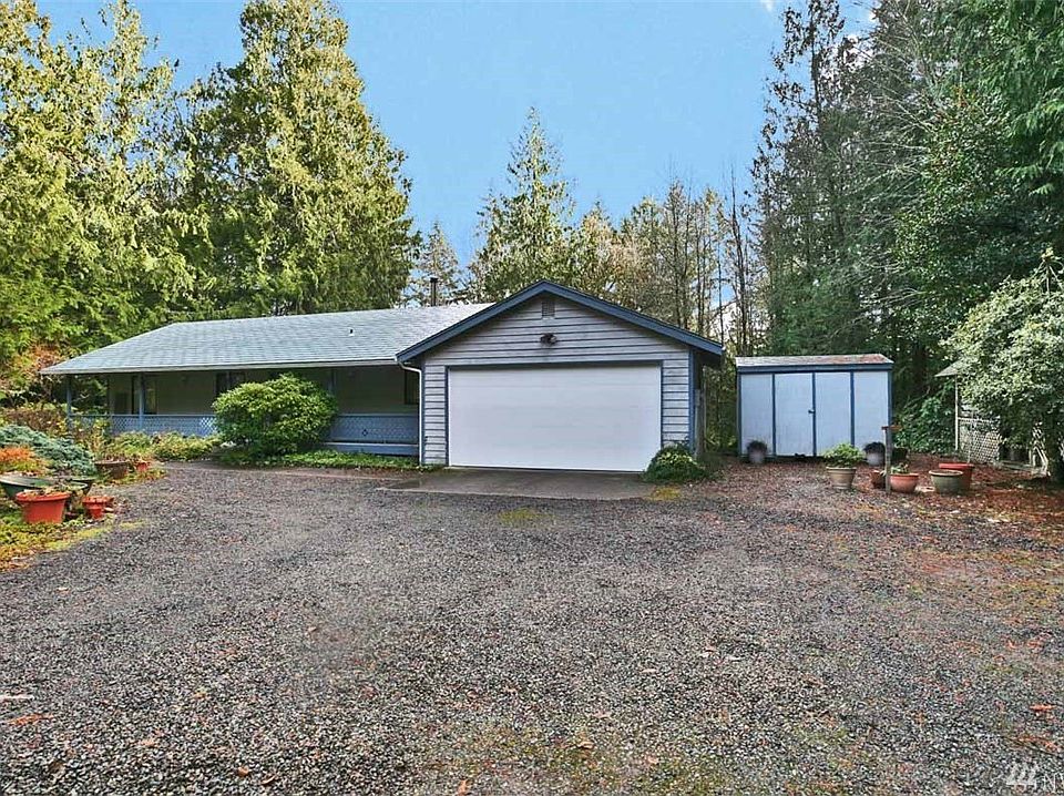 1st image of 534 NE Eagle Rock Way