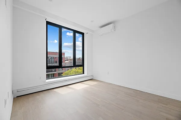 Rented by REAL New York | media 40