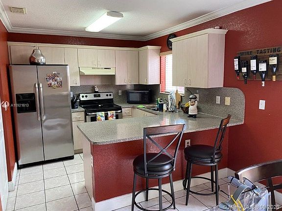 5th image of 10632 NW 88th Ave #10632