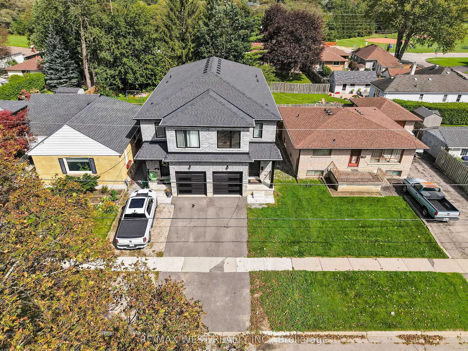 4 bed, $3,400 — Photo 3
