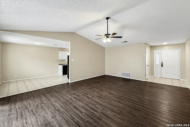 3 bed, 2.0 bath, 1288 sqft, $1,500 — Photo 3