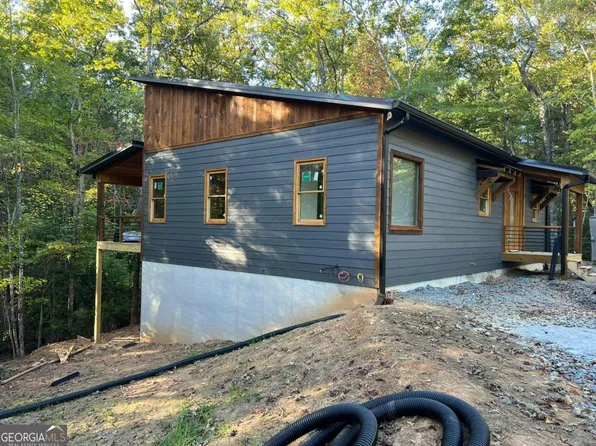 251 Pine Ln #8, Mineral Bluff, GA 30559