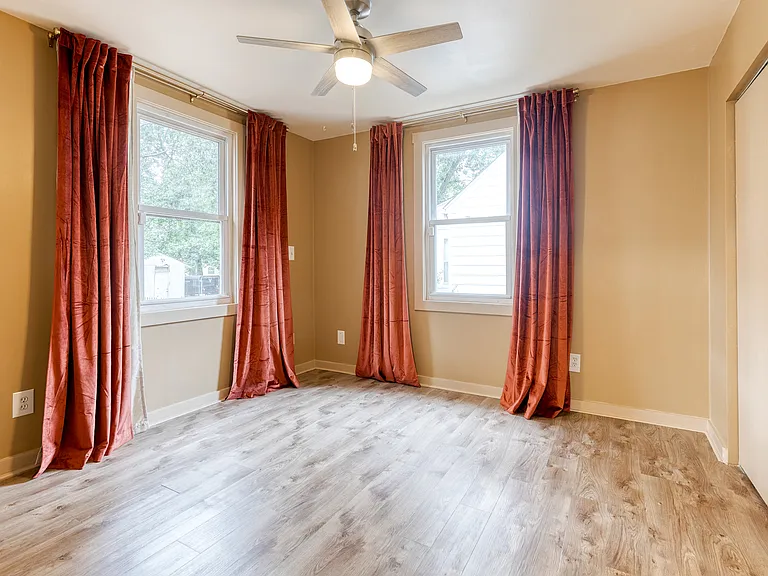 15 Georgia Ave NW — Photo 16