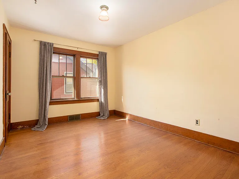1408 W Washington St — Photo 17