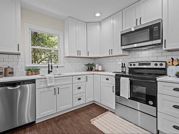 5th image of 4936 Liverpool Ln