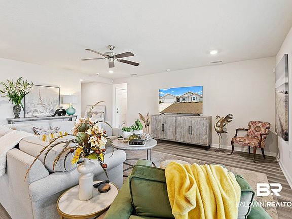 5th image of 22084 Aleutian Ave