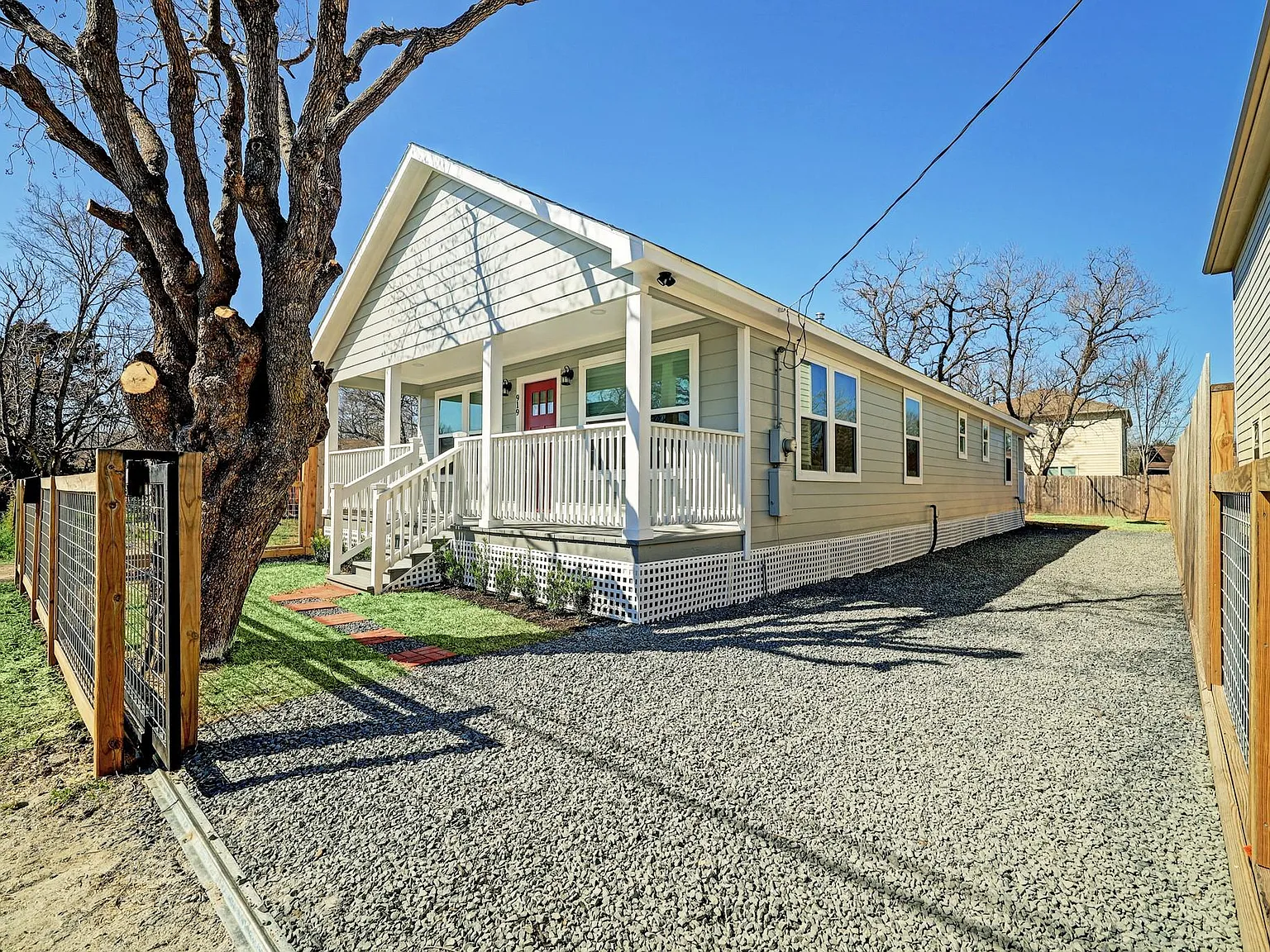 3 bed, 2.5 bath, 1540 sqft, $2,400 — Photo 4