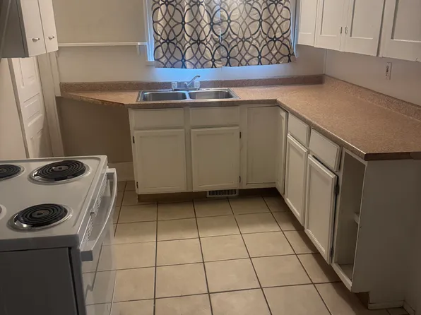 509 Clay St, Lapeer, MI 48446