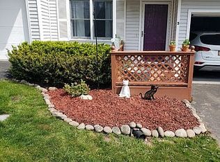 5 Kenny Ln, Kiamesha Lake, NY 12751