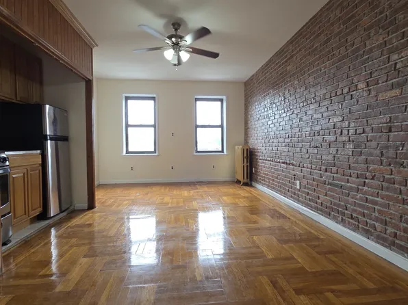 333 86th St APT 4B, Brooklyn, NY 11209