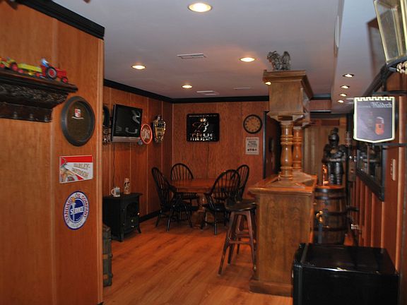 2nd image of 7809 Wellington Dr