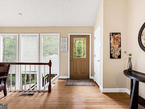 5th image of 538 Wagner Way NE