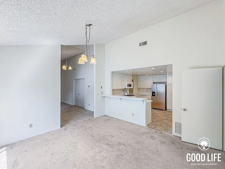 4711 Amberwood Ct — Photo 4