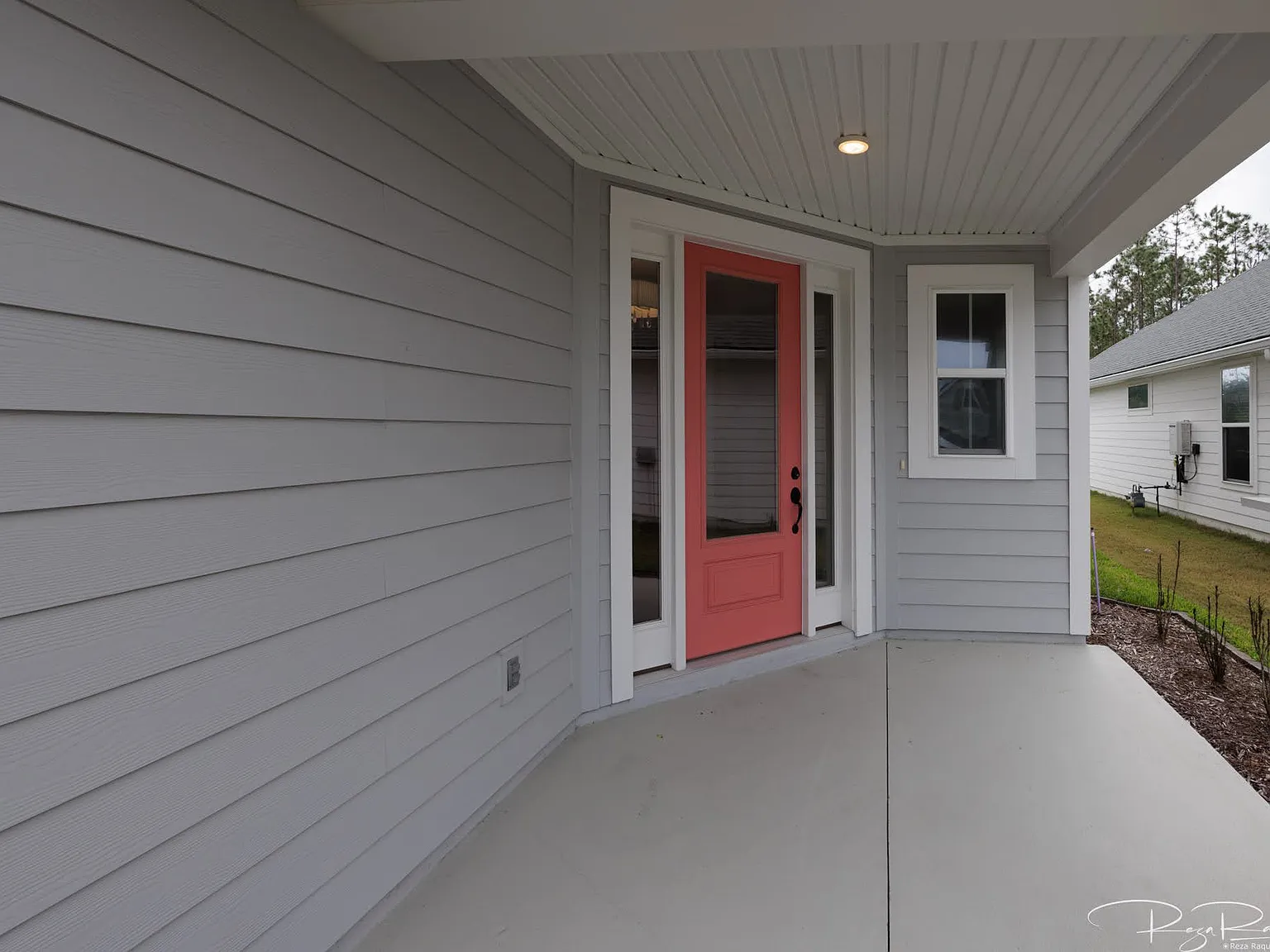 4 bed, 2299 sqft, $3,800 — Photo 2