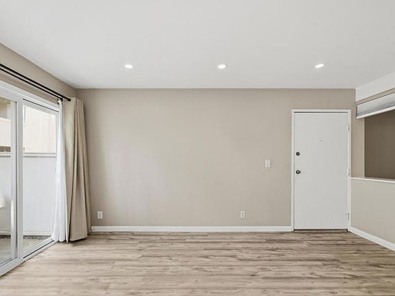 5th image of 28947 Thousand Oaks Blvd Unit 131