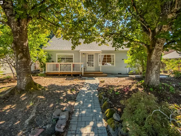 20590 SW Pike St, Beaverton, OR 97078