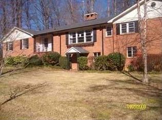 5 Lotus Ct, Greenville, SC 29609