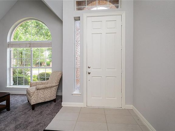 4th image of 6732 Waterway Ct