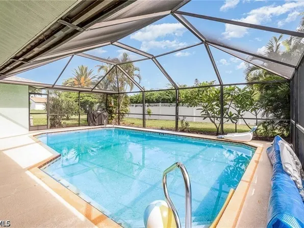 1725 SE 11th Ter, Cape Coral, FL 33990