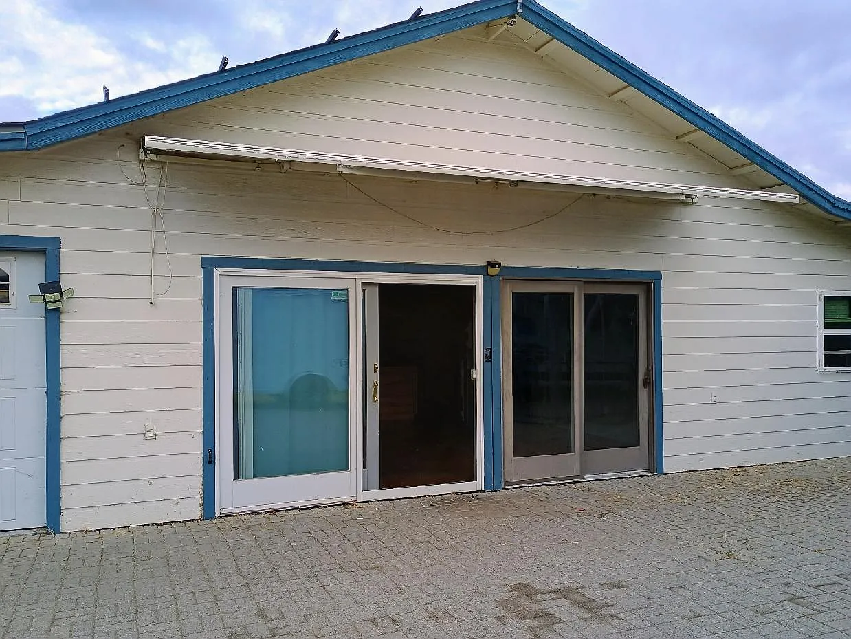 1 bed, 900 sqft, $2,200 — Photo 3