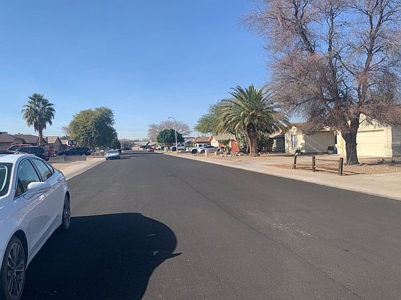 5th image of 8944 W Echo Ln