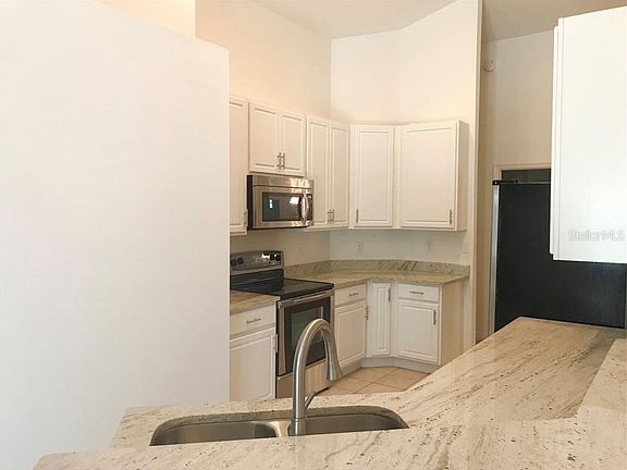 4th image of 837 Kingsbridge Dr