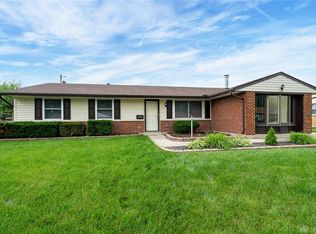 6450 Stonehurst Dr, Dayton, OH 45424
