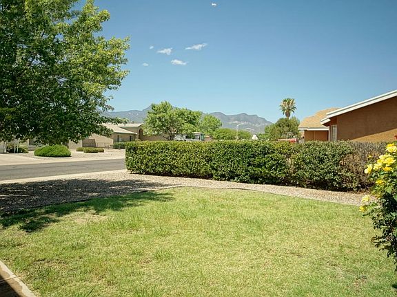 2nd image of 3111 Raven Dr