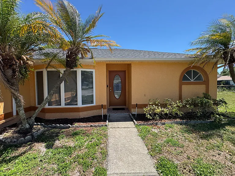 21606 Rosewood Ct — Photo 3