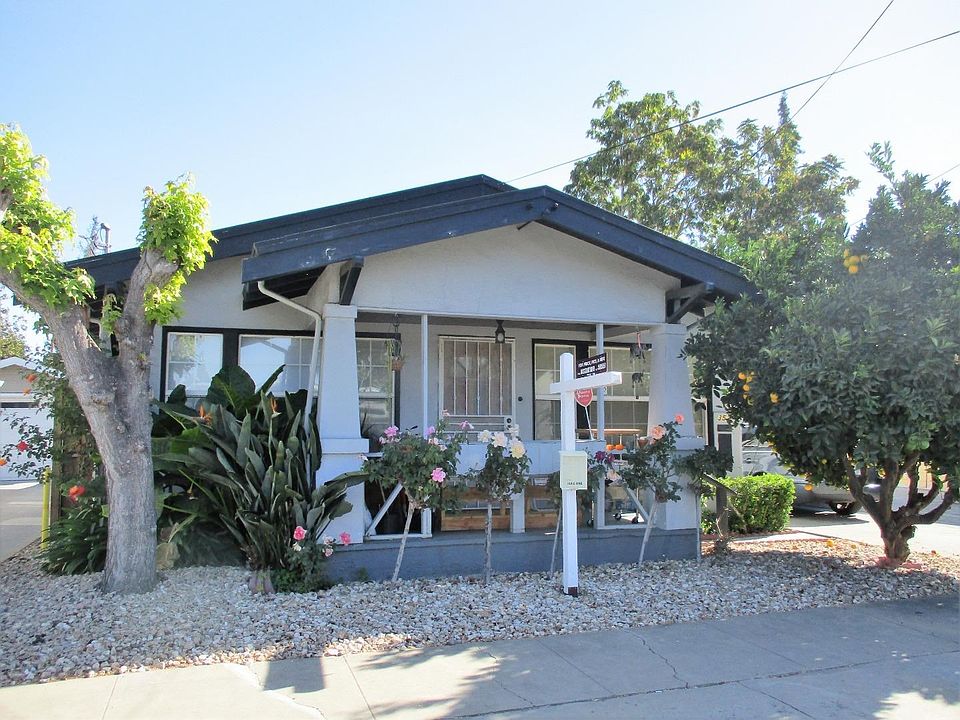 1st image of 352 Arleta Ave