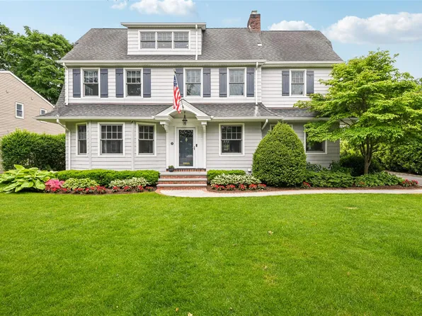 58 Poplar Street, Garden City, NY 11530