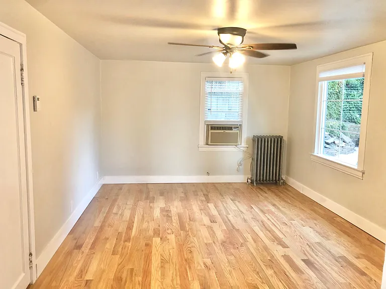 82 W Girard Ave — Photo 7