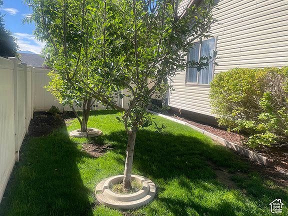 5th image of 1706 W Renaissance Way S