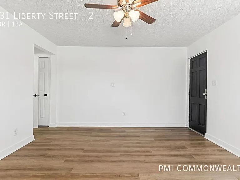 831 Liberty St #2 — Photo 6