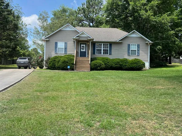 317 Wet Cat Rd, Hayden, AL 35079