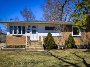 340 E Alden Dr, Addison, IL 60101