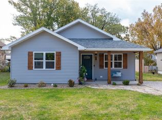 84 Camden Ave, Camdenton, MO 65020