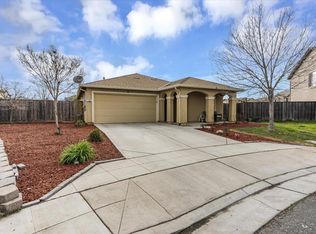 1356 Coconut St, Madera, CA