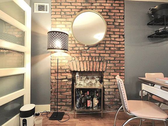 4th image of 132 New York Ave APT 3B