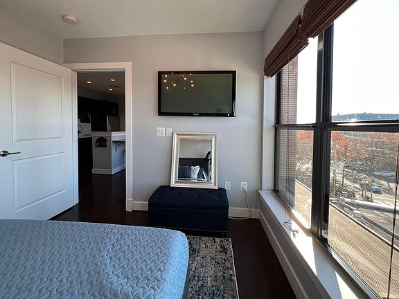 3rd image of 5201 Wisconsin Ave NW APT 405