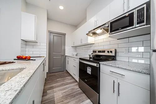 730 Tamarack Way NW Photo 1