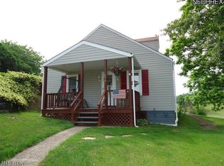 816 Mahaffie Rd, New Cumberland, WV 26047