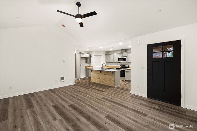 5th image of 56114 343rd Avenue Ct E